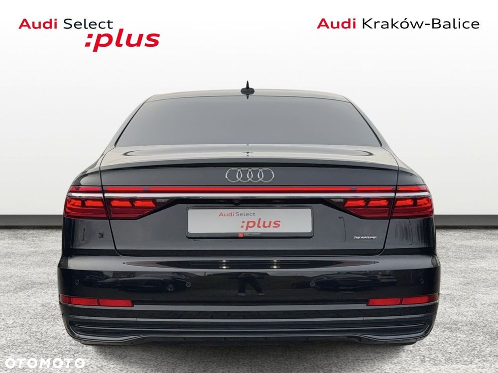 Audi A8 - 4
