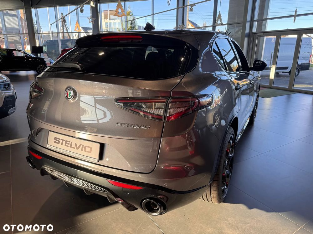 Alfa Romeo Stelvio 2.0 Turbo Veloce Q4 - 3