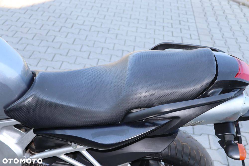 Yamaha FZ6 - 16