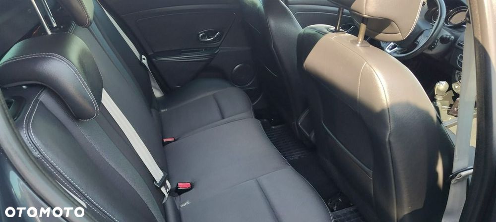 Renault Megane 1.5 dCi Energy Bose EU6 - 17