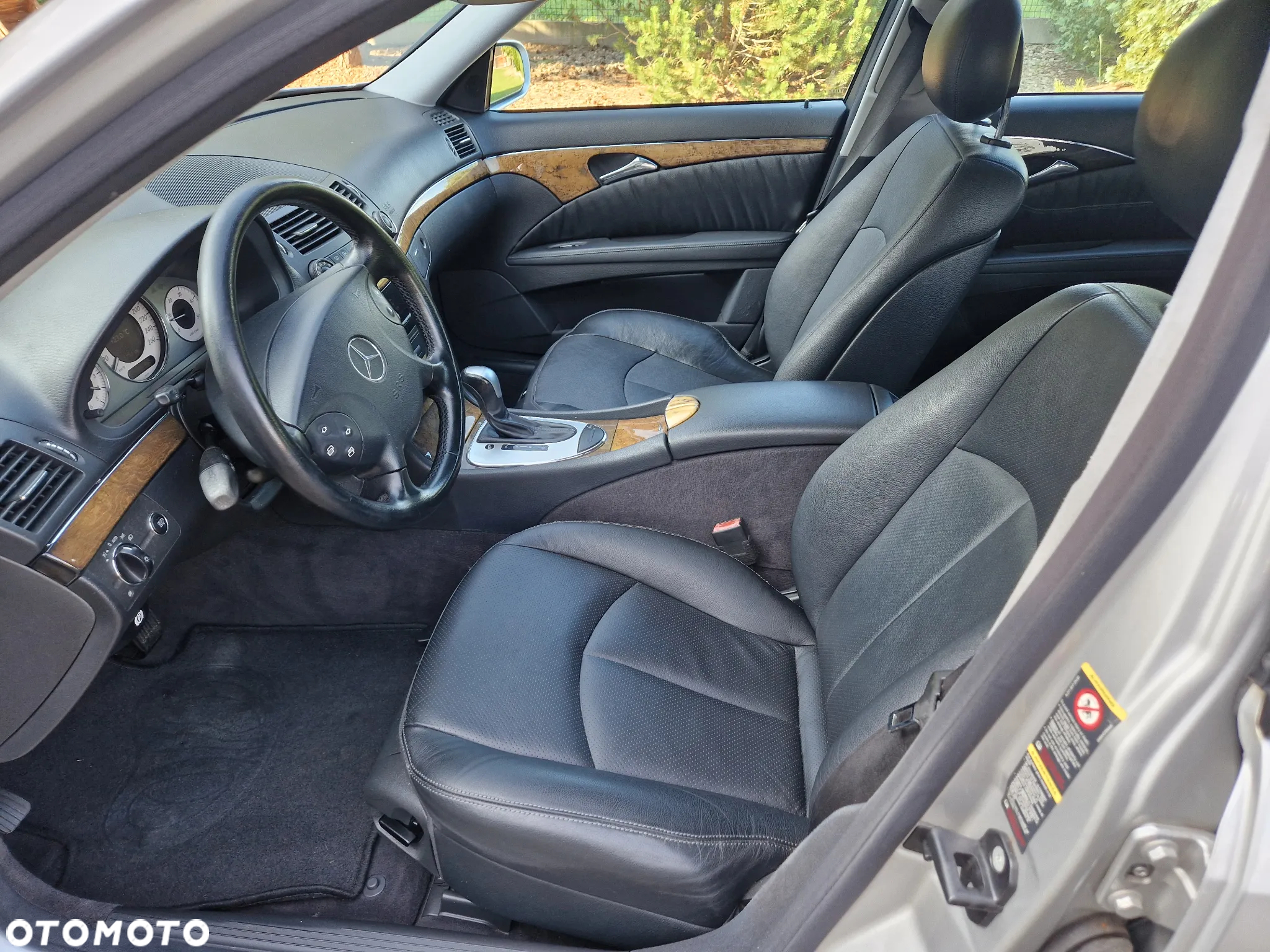 Mercedes-Benz Klasa E 220 T CDI Automatik Avantgarde - 14