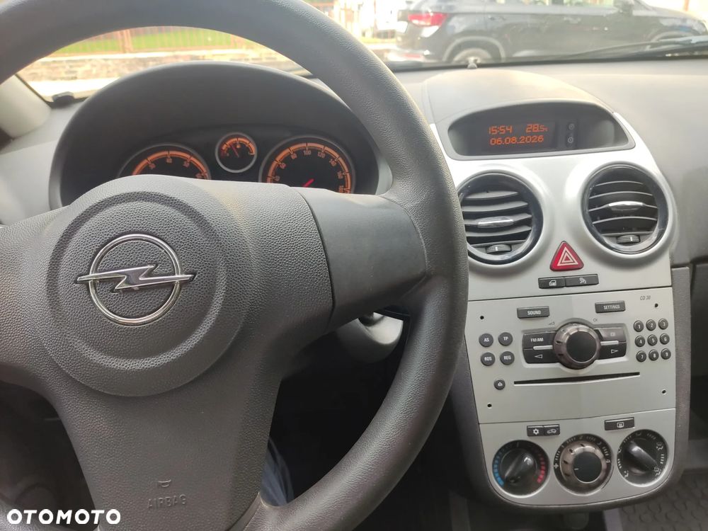 Opel Corsa 1.4 16V Enjoy - 10