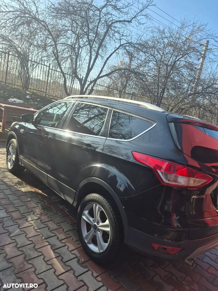 Ford Kuga 2.0 TDCi 2WD Titanium - 5