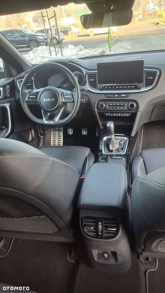 Kia Ceed 1.5 T-GDI GT-Line - 17