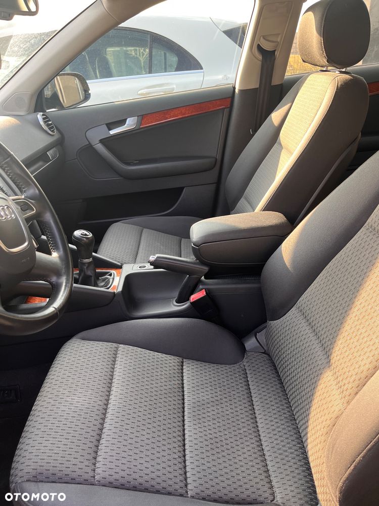 Audi A3 Sportback 1.6 TDI DPF Ambiente - 21