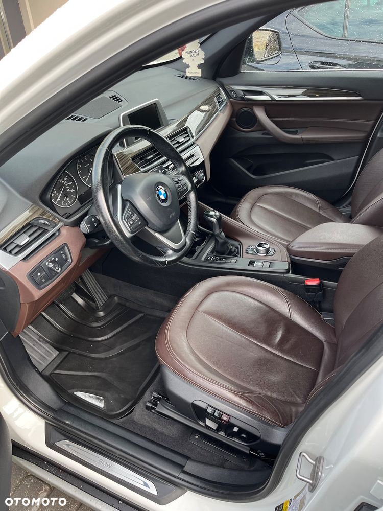 BMW X1 xDrive28i xLine - 11