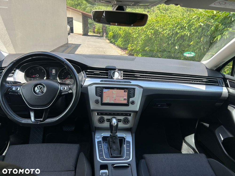 Volkswagen Passat 2.0 TDI (BlueMotion Technology) DSG Comfortline - 29
