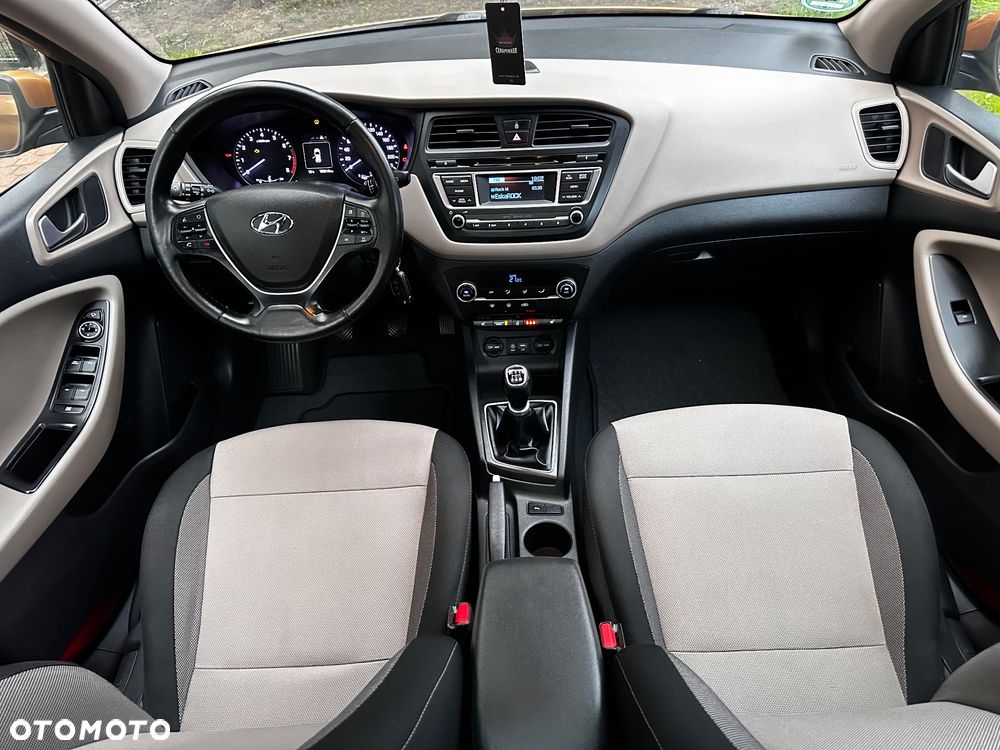 Hyundai i20 blue 1.2 YES!+ - 26
