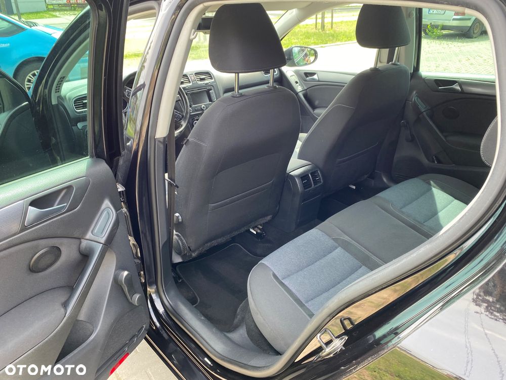 Volkswagen Golf 1.6 TDI DPF Style - 19