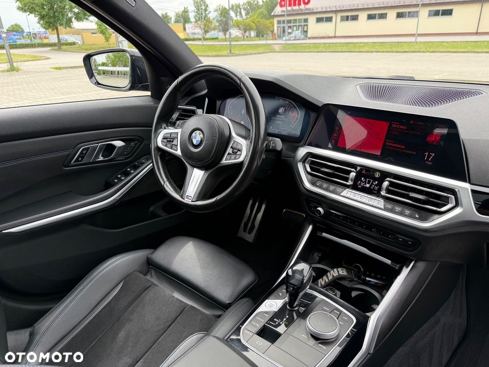 BMW Seria 3 320d xDrive MHEV M Sport sport - 33