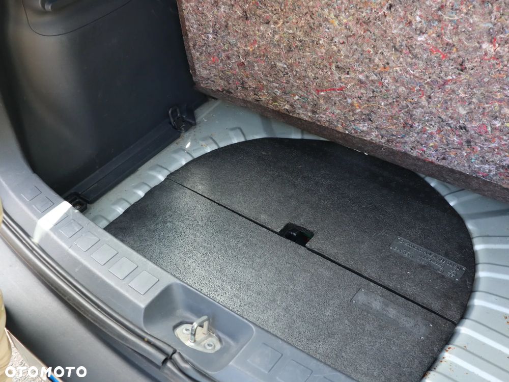 Mitsubishi Colt 1.3 Inform - 20
