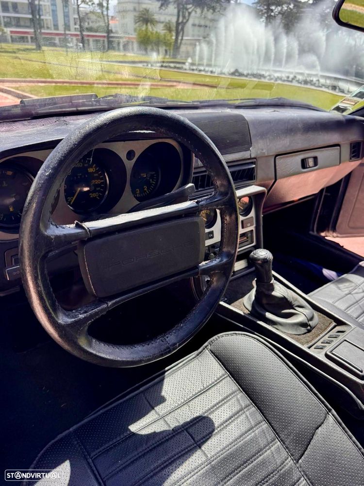 Porsche 944 - 4