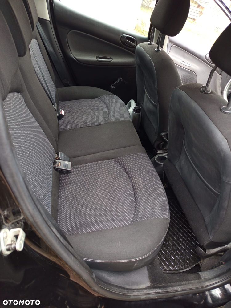 Peugeot 206 plus - 7