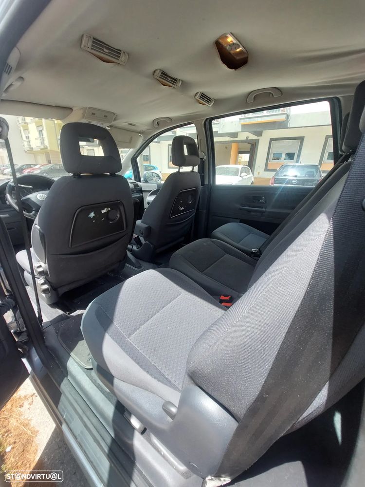 VW Sharan 2.0 TDi BlueMotion - 13