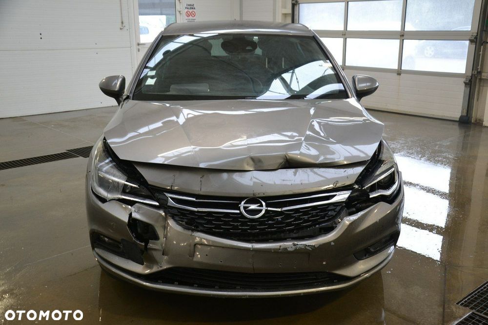 Opel Astra - 2