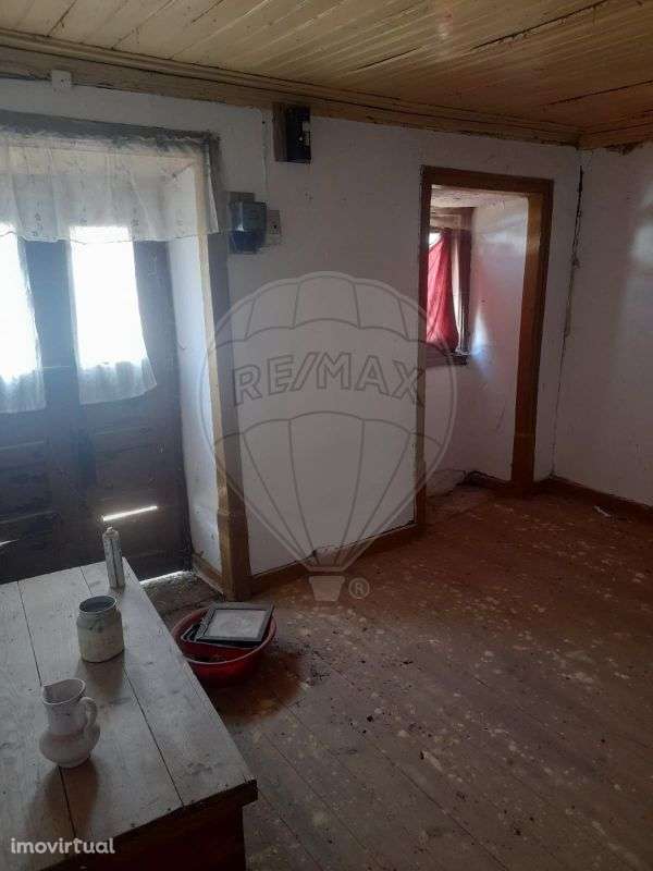 Moradia T2 para venda - Grande imagem: 2/15