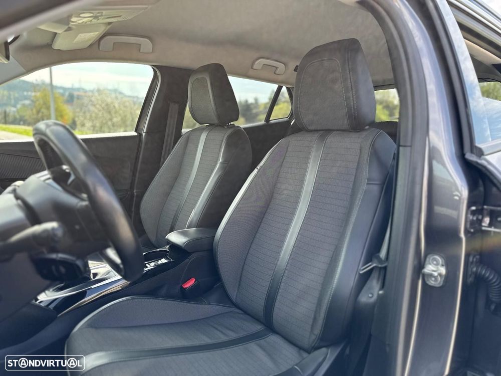Peugeot 2008 - 9