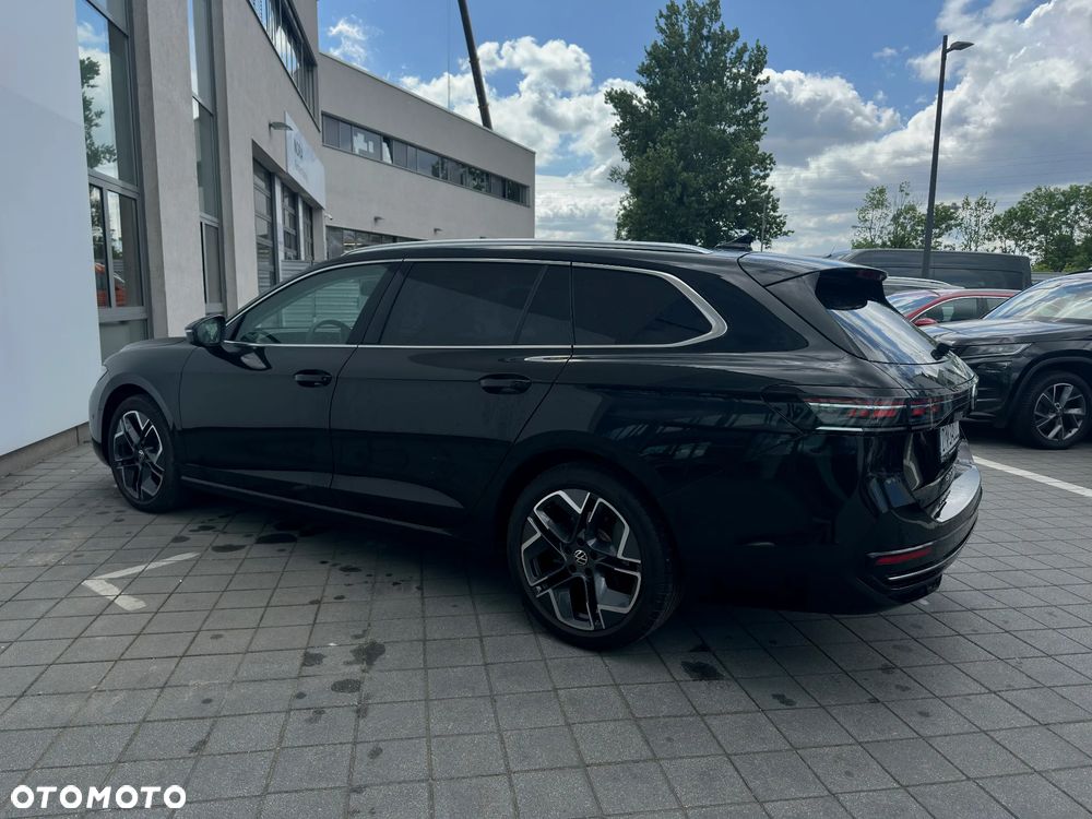 Volkswagen Passat - 5