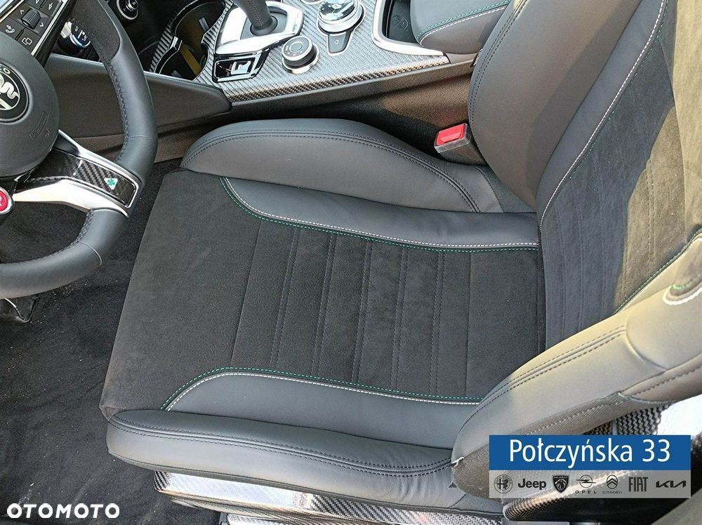 Alfa Romeo Giulia - 16