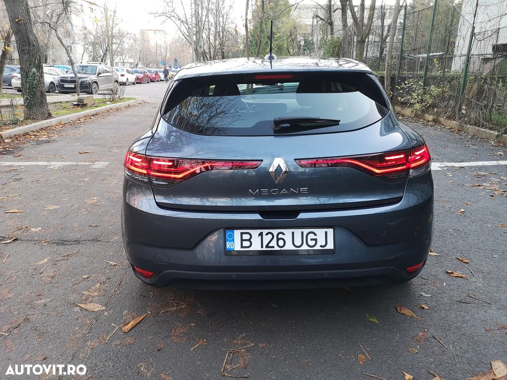 Renault Megane BLUE dCi 115 EDC BUSINESS EDITION - 8