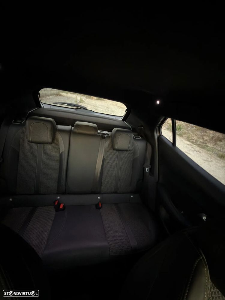 Peugeot 2008 1.5 BlueHDi GT Line - 6