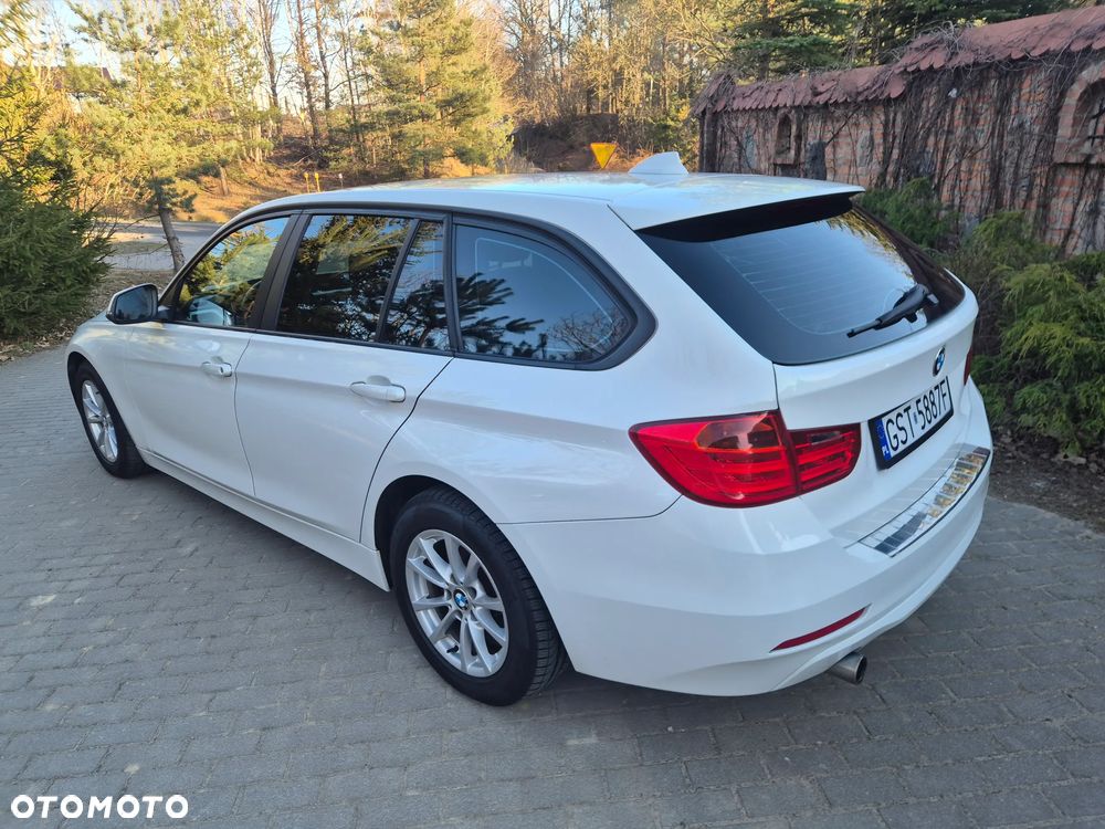 BMW Seria 3 318d DPF Edition Lifestyle - 5