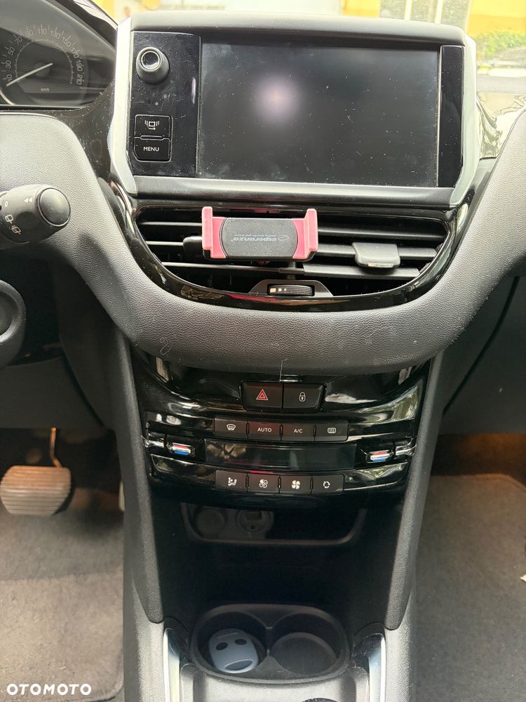 Peugeot 208 e-HDi FAP 92 EGS6 Stop&Start Allure - 10