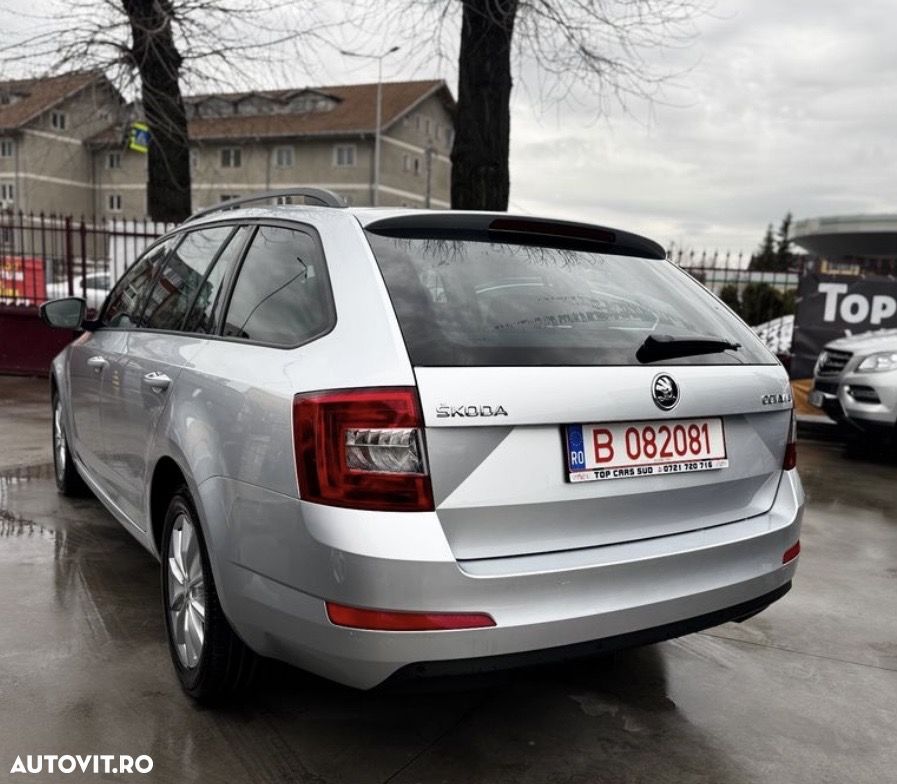 Skoda Octavia 2.0 TDI (Green tec) DSG Style - 7
