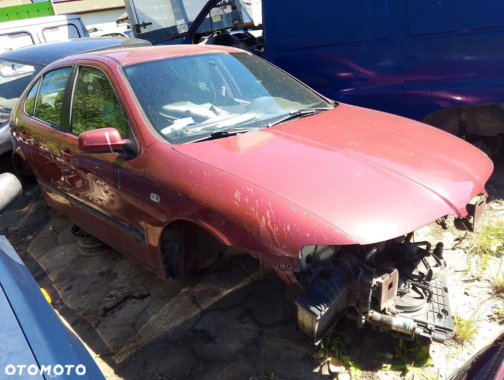 Seat Leon I (99-2006r.) 1.9 TDI 110KM. Silnik ASV Skrzynia EGS lakier LS3R.Cały na części. GWARANCJA !!!  Przód Tył Zestaw Komplet Drzwi Klapa Zderzak Błotnik Maska Grill Atrapa Szyba Pas Lampa Lusterko Boczki Fotel Kanapa Kokpit Deska Rozdzielcza Przełącznik Włącznik Sterownik Przewody Wiązka Instalacja Moduł Komputer Czujnik Listwa Pompa Alternator Wtryski Głowica Rozrusznik Kompresor Sprzęgło Dwumas Silnik Skrzynia ABS Klimatyzacji Paliwa Wspomagania Kolektor Turbina Przepustnica Zawór Chłodnica Koło Hak Belka Sanki Zawieszenie Mcpherson Półoś Amortyzator Wydech Tłumik Zacisk Most - 3