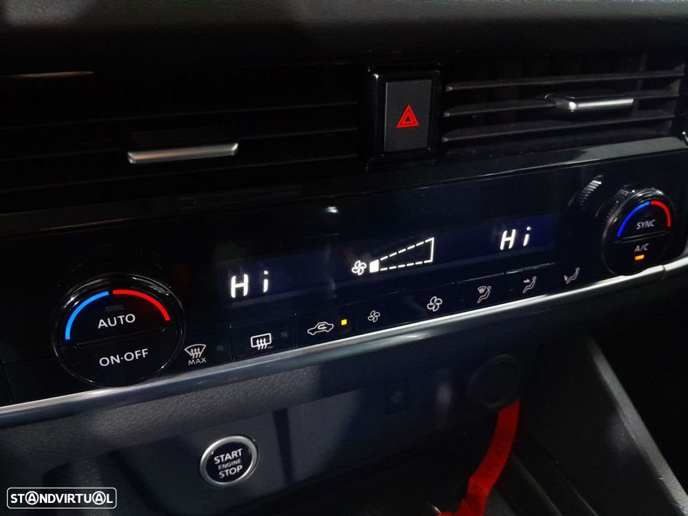 Nissan Qashqai 1.3 DIG-T Acenta LED+R — fotografia 13