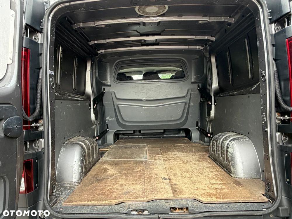 Renault TRAFIC - 4
