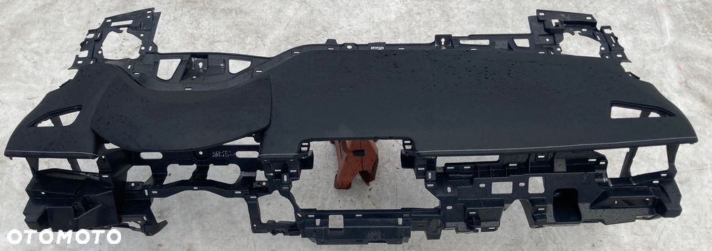 TOYOTA COROLLA E21 DESKA SKÓRA SZYTA KONSOLA KOKPIT PULPIT PÓŁKA PARAPET AIRBAG PODUSZKI POWIETRZNE KURTYNA KURTYNY FOTELA FOTELOWE PASY PAS - 5