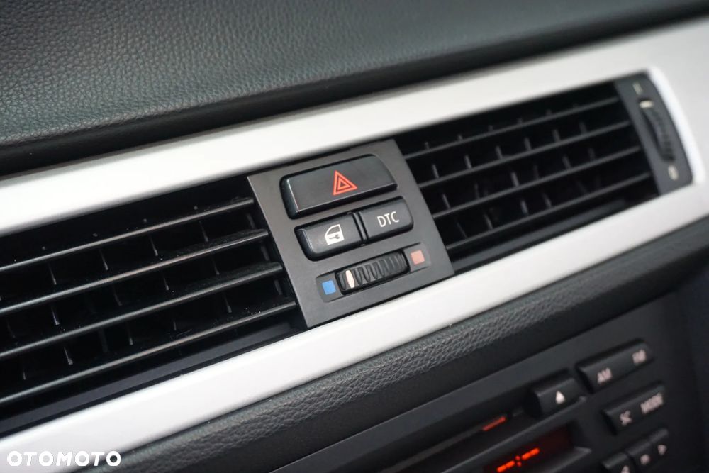 BMW Seria 3 320d DPF - 36