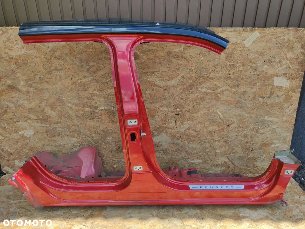 SŁUPEK PRÓG PRAWY PEUGEOT 2008 II LAKIER EVH/EXY