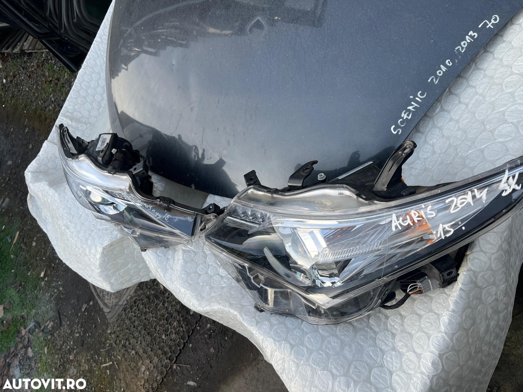 Set Faruri fara xenon Toyota auris 2014 - 4