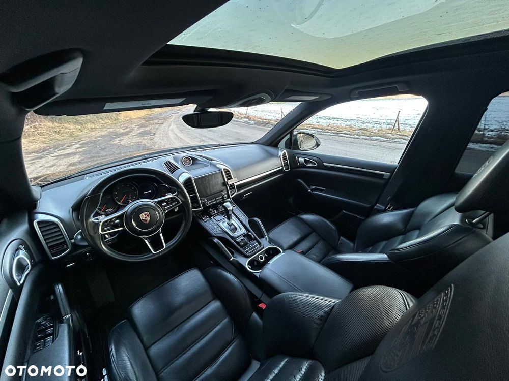 Porsche Cayenne - 10