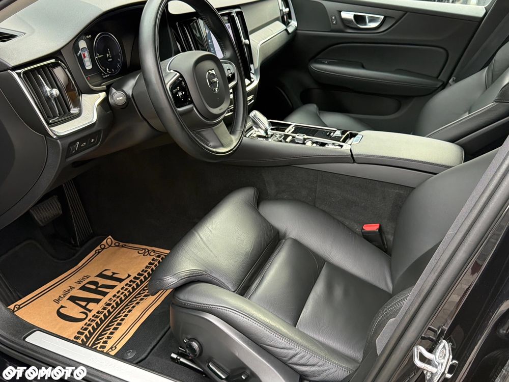 Volvo S60 T8 Twin Engine AWD Geartronic Inscription - 33