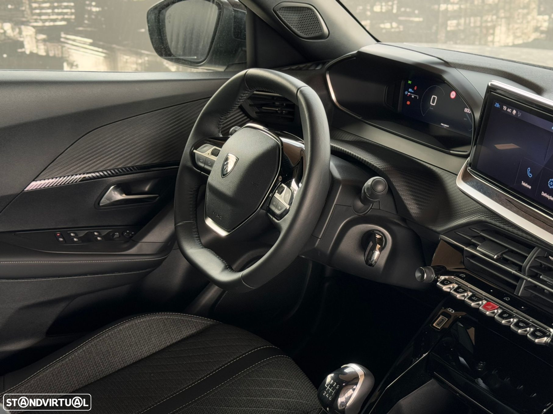 Peugeot 2008 1.2 PureTech Allure - 26