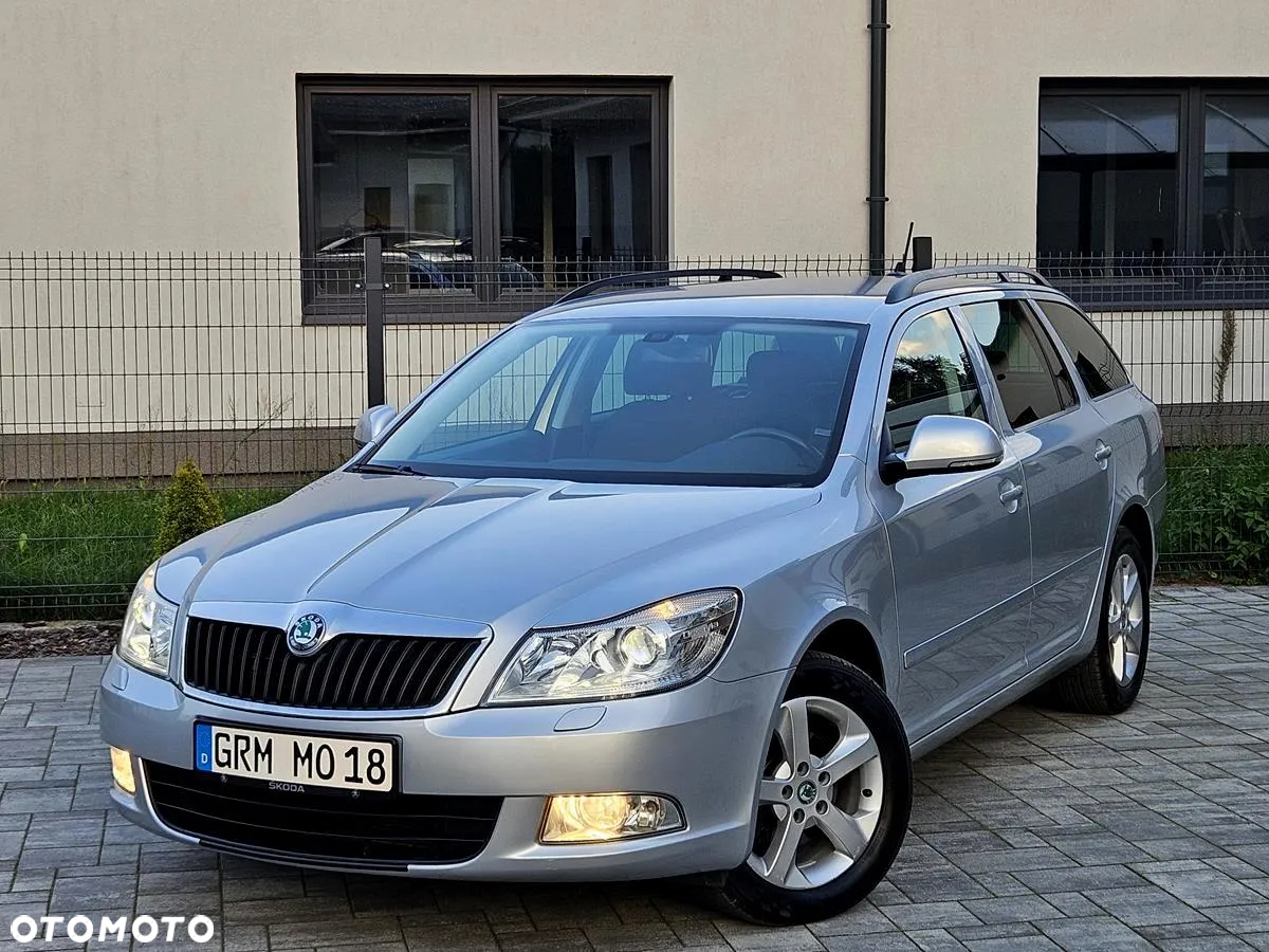 Skoda Octavia Combi 2.0 TDI DPF DSG FAMILY - 3
