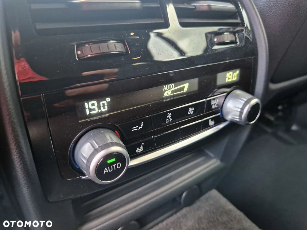 BMW Seria 5 530d Touring Sport Line - 40