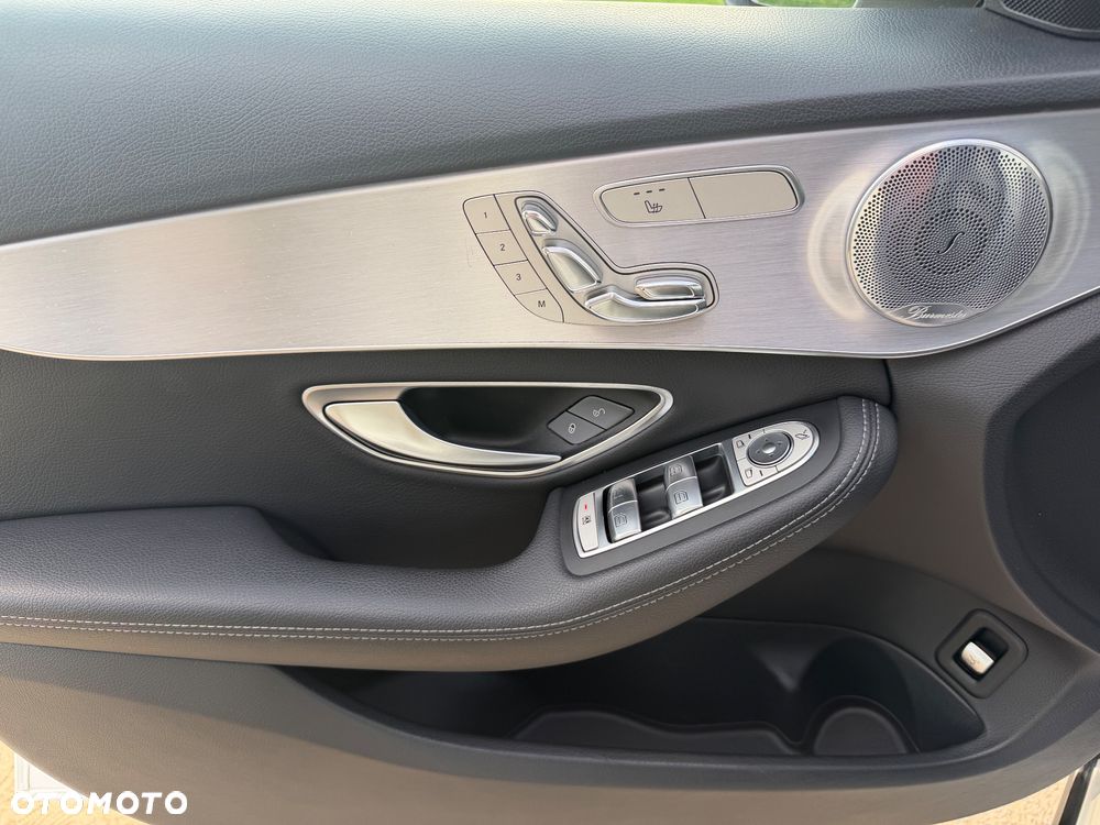 Mercedes-Benz Klasa C 200 9G-TRONIC - 27