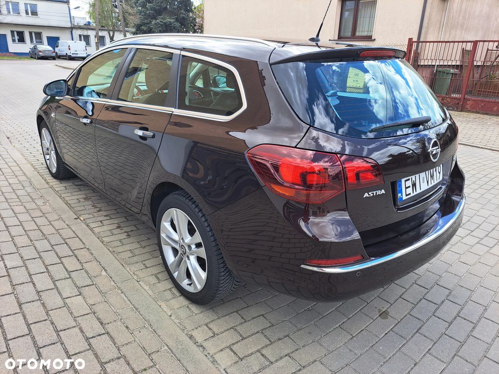 Opel Astra 1.7 CDTI Cosmo - 17