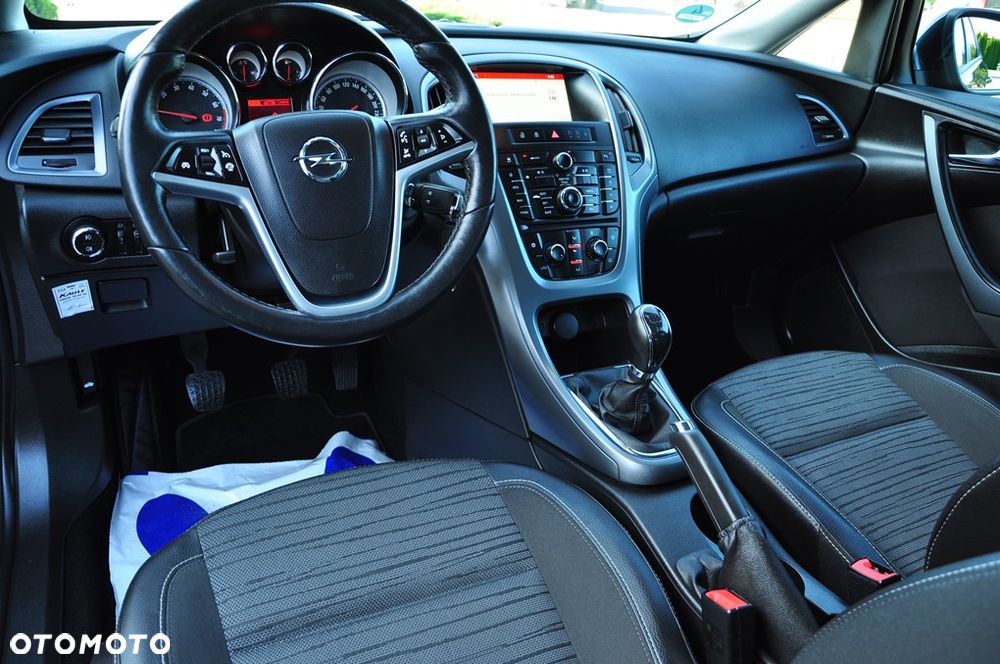 Opel Astra 1.4 Turbo Cosmo - 34