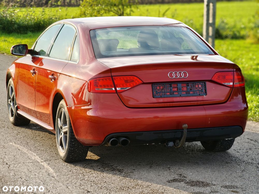 Audi A4 Limousine 2010 photo 4
