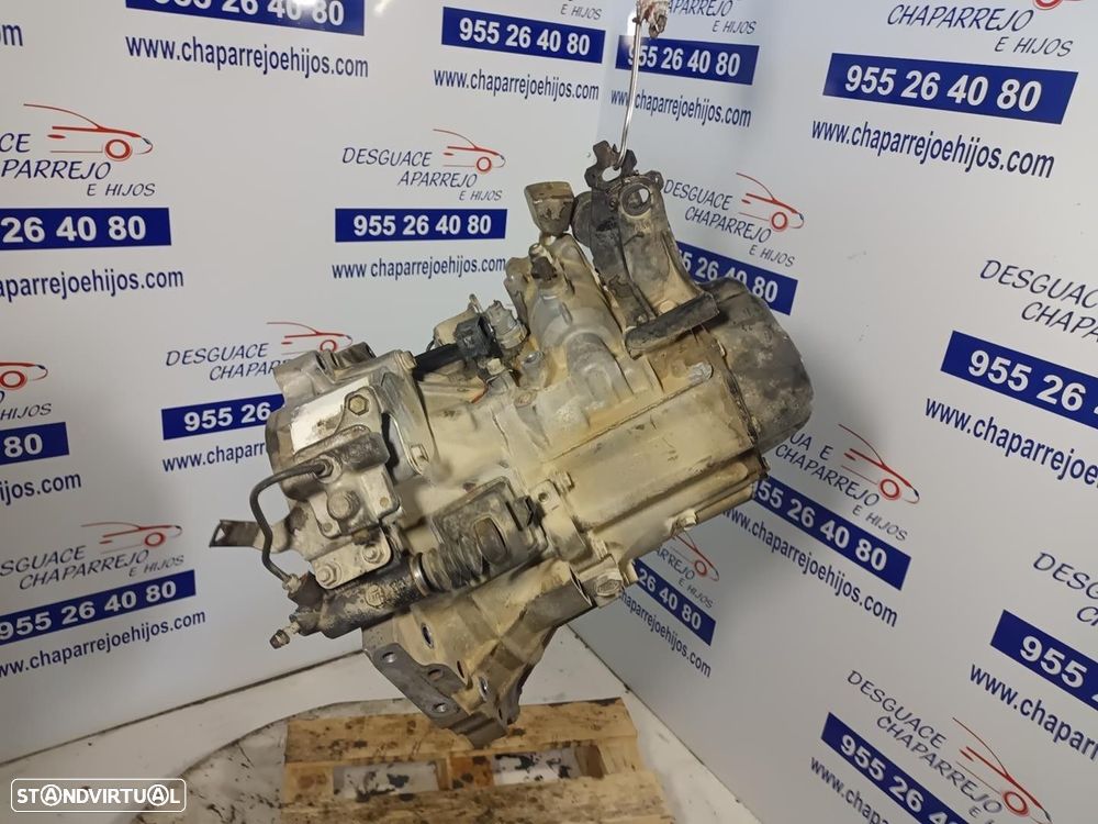 CAIXA VELOCIDADES TOYOTA IPSUM 2006 - 1