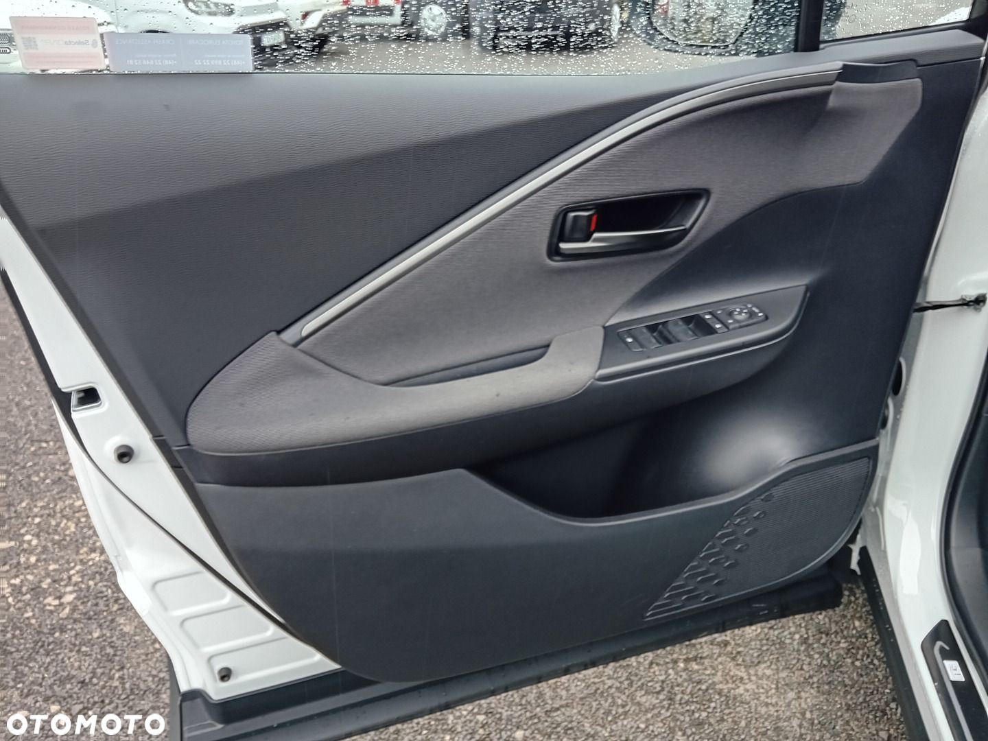Toyota C-HR 2.0 Hybrid Dynamic Force Style - 25