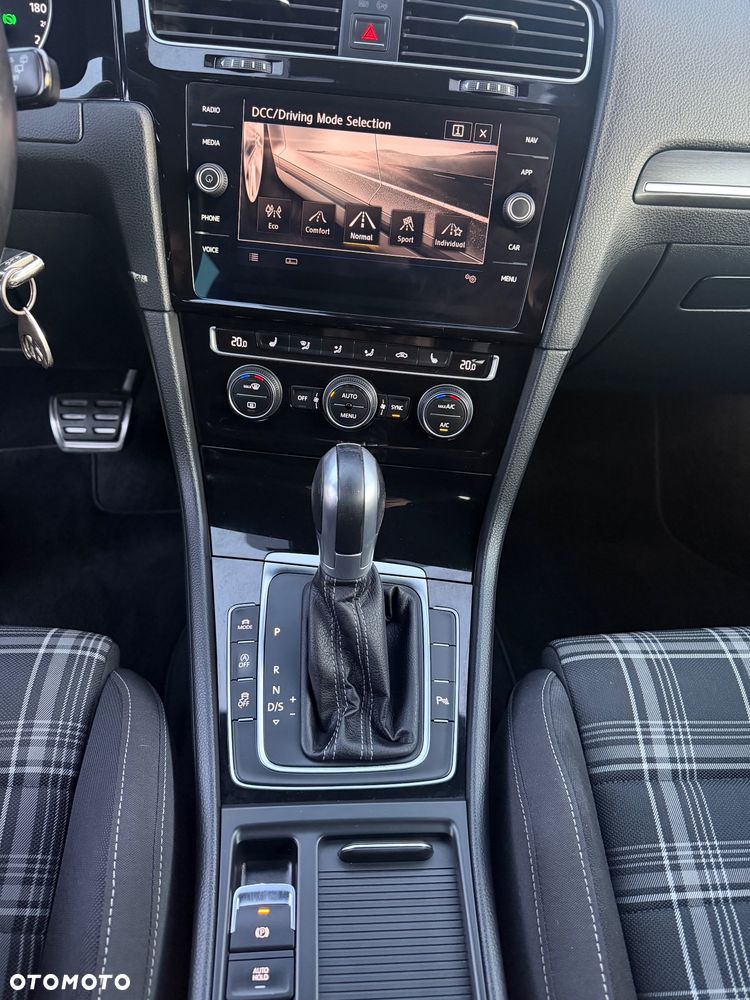 Volkswagen Golf GTD (BlueMotion Technology) DSG - 23