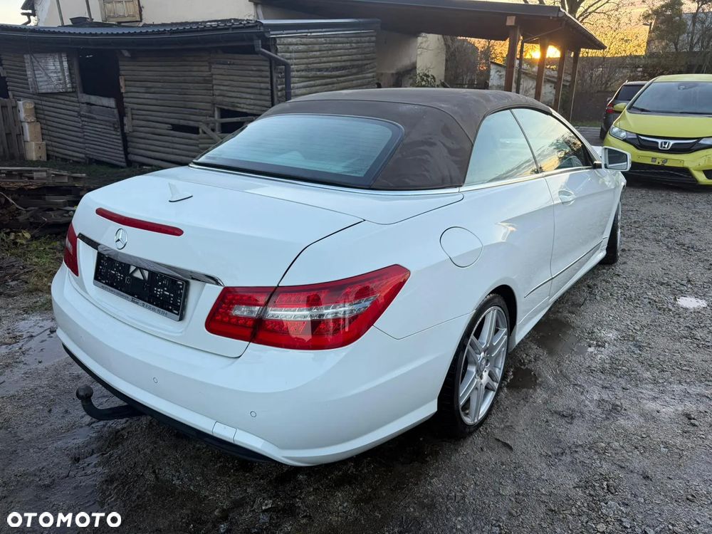 Mercedes-Benz Klasa E 250 Cabrio 7G-TRONIC Sport Edition - 3