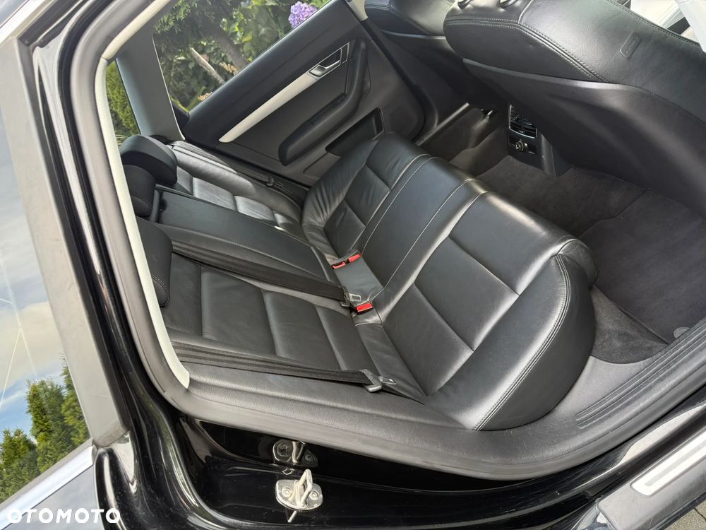 Audi A6 Avant - 23