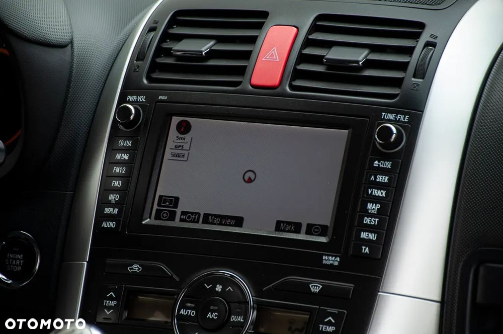 Toyota Auris 1.6 Executive - 21